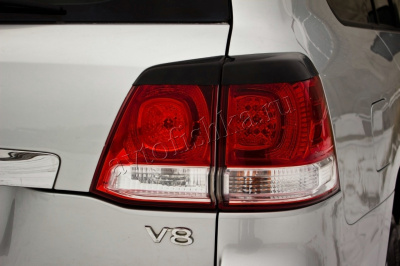 Toyota Land Cruiser 200 (07-12) накладки (реснички) на задние фонари, комплект 2 шт.