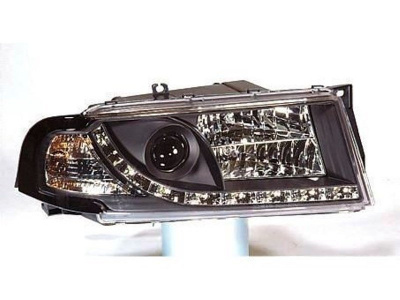 Skoda Octavia (01-04) фары передние линзовые, с указателем поворотов с противотуманным светом
